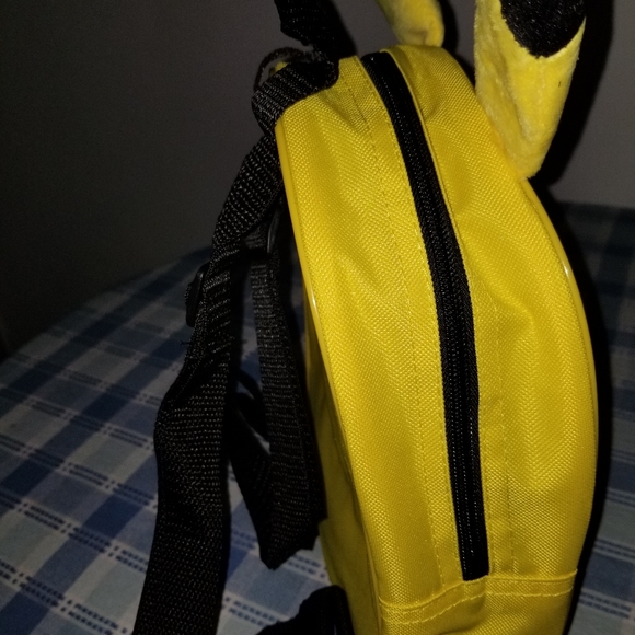 Pokemon pikachu backpack - Picture 8 of 11